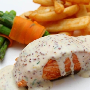 Salmón en salsa