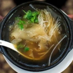 11 SOPA DE ALETA DE TIBURON